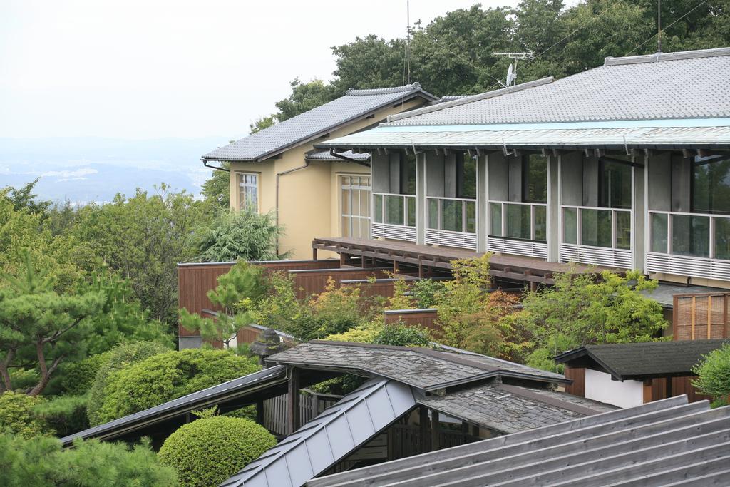 Mikasa Hotel Nara Bagian luar foto