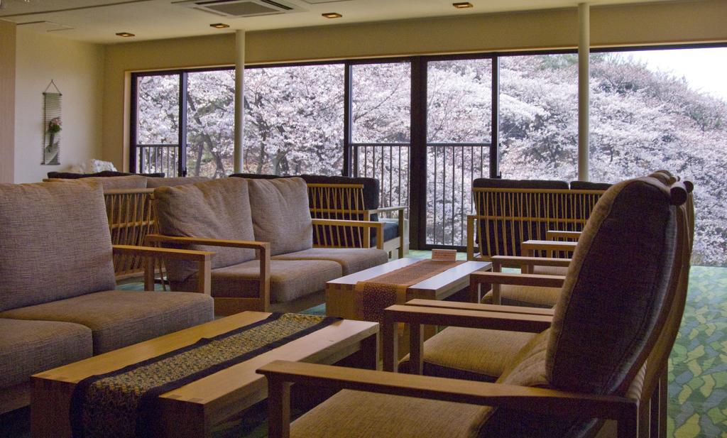 Mikasa Hotel Nara Bagian luar foto