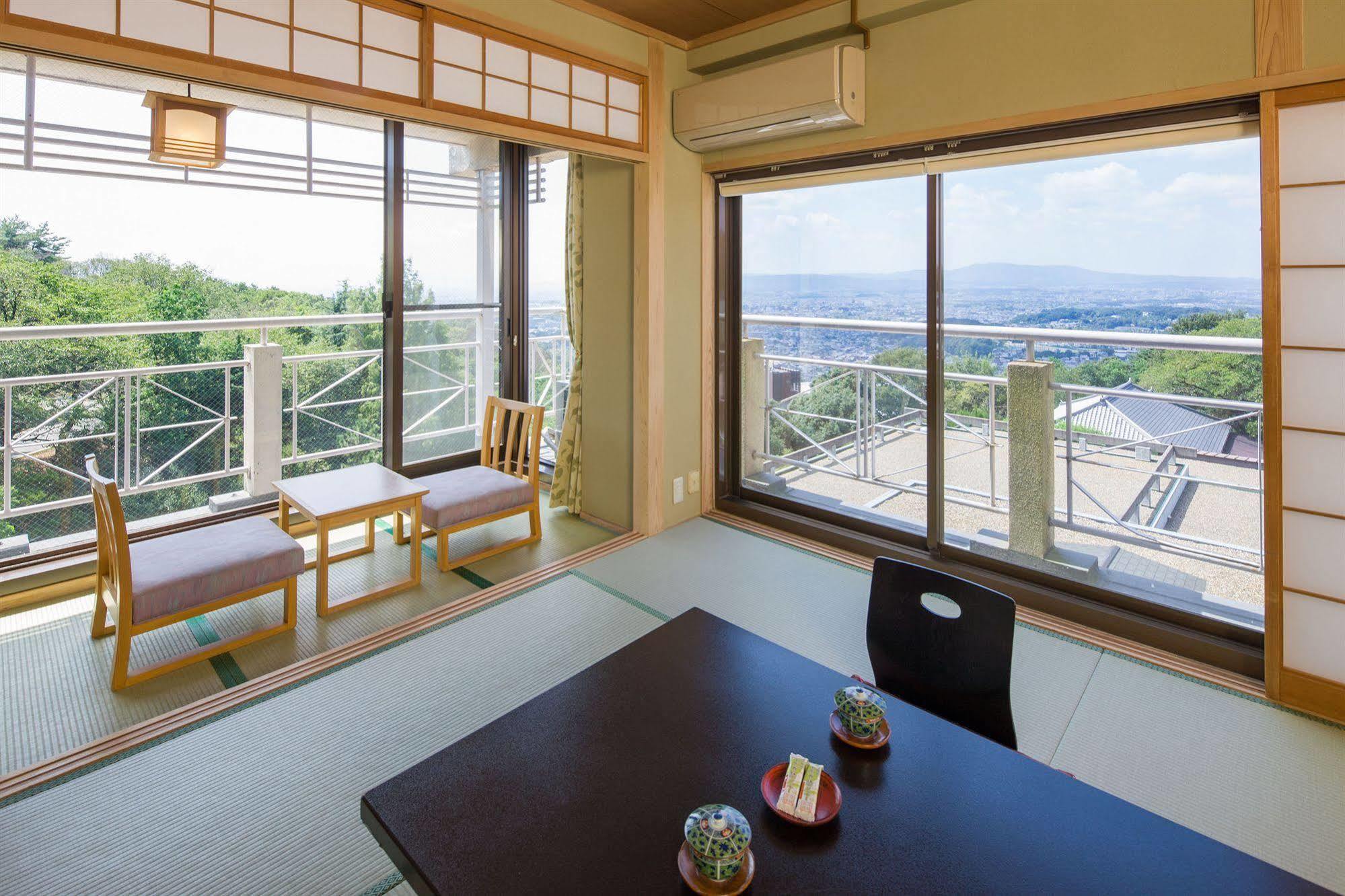 Mikasa Hotel Nara Bagian luar foto