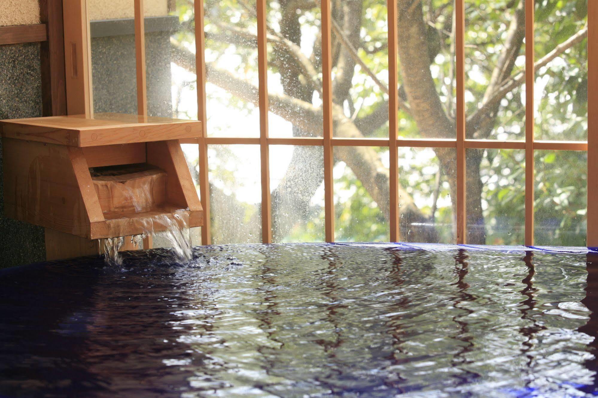 Mikasa Hotel Nara Bagian luar foto