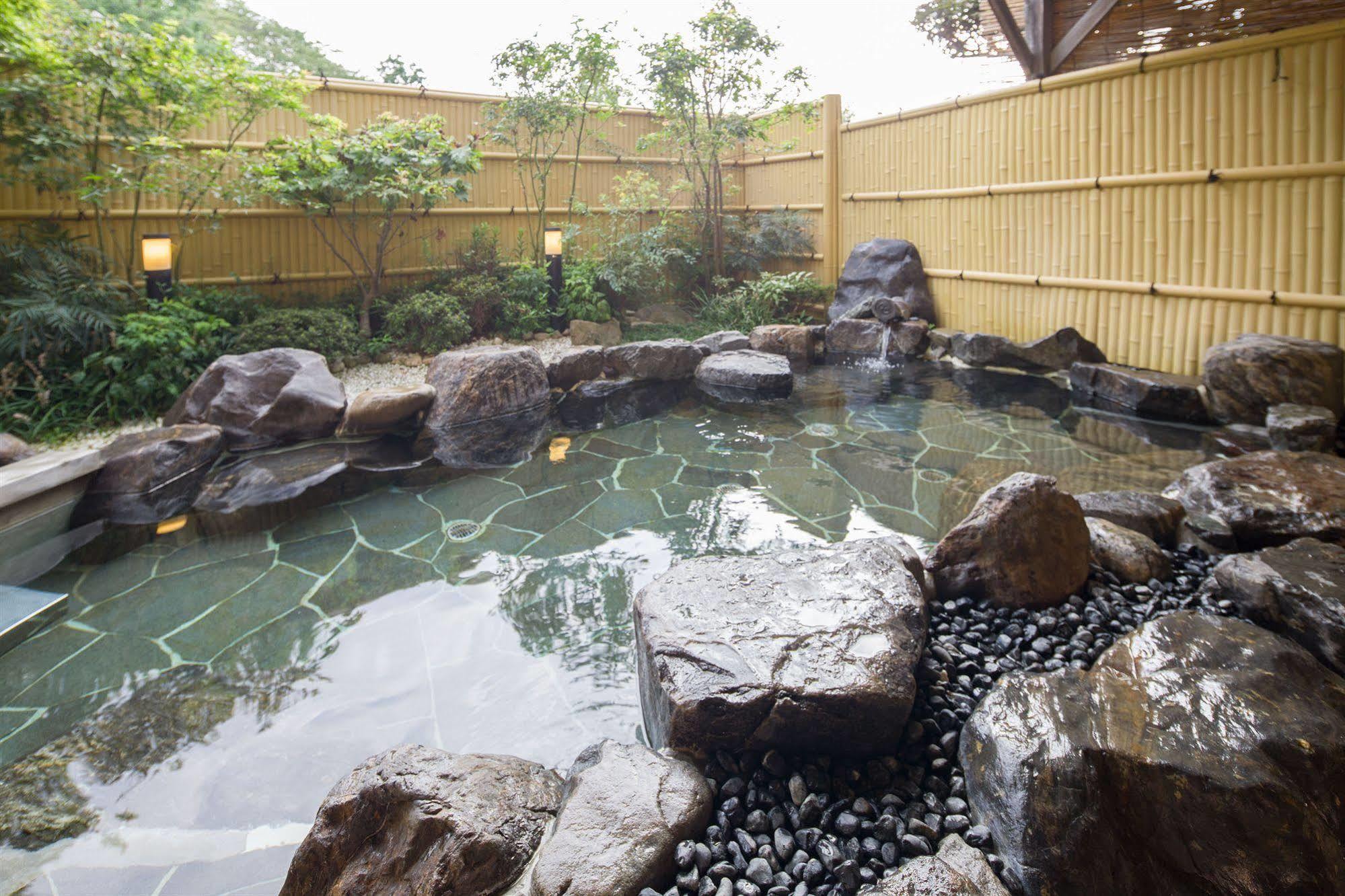 Mikasa Hotel Nara Bagian luar foto