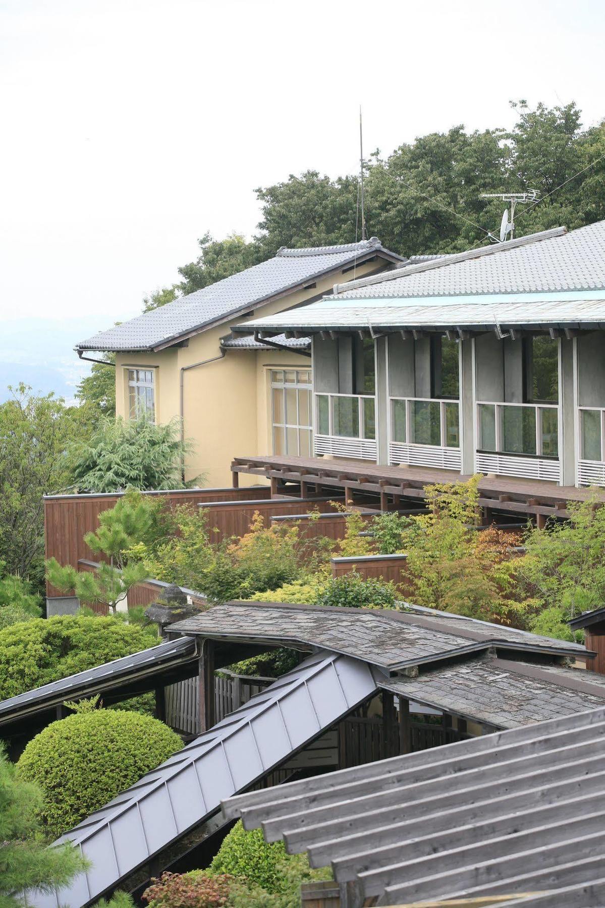Mikasa Hotel Nara Bagian luar foto